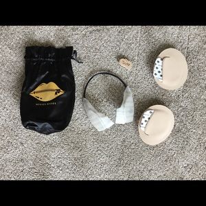 Misses Kisses Modest plunge Frontless Bra